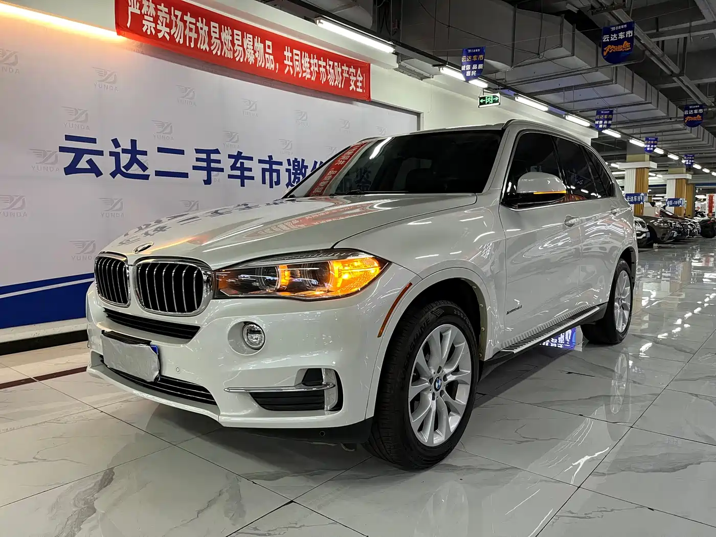 BMW X5 (Import) 2014 xDrive35i Leading фото 2