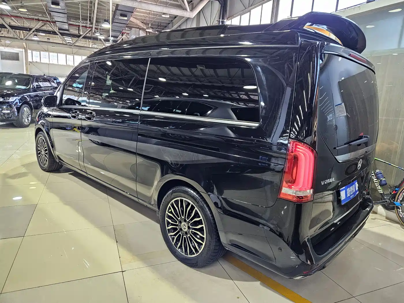 Mercedes-Benz V-Class 2018 V 260 L Premium Long Version China V фото 5