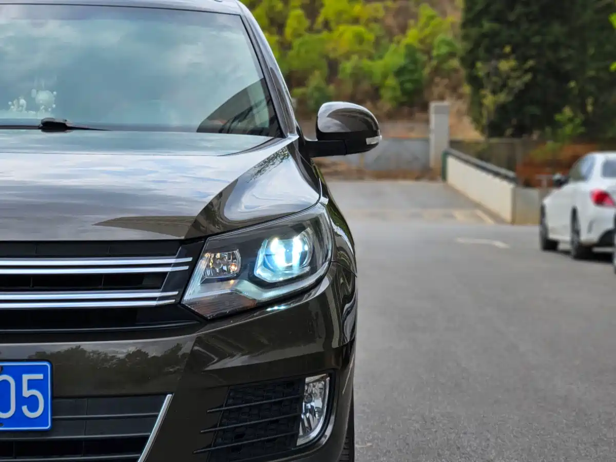 Volkswagen Tiguan 2015 1.8TSI Manual 2WD Limited Edition фото 17