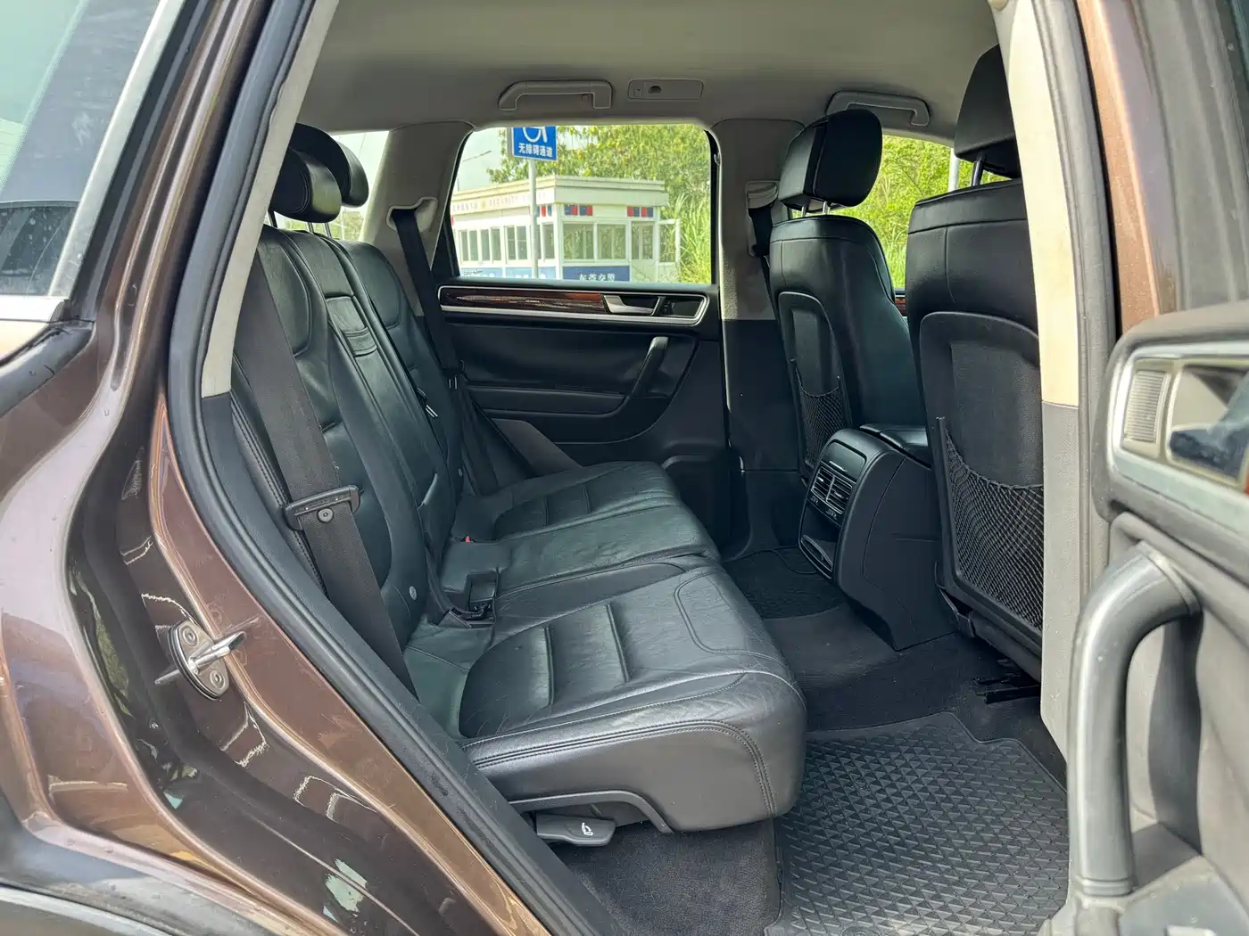 Volkswagen Touareg 2011 3.0TSI Standard фото 8