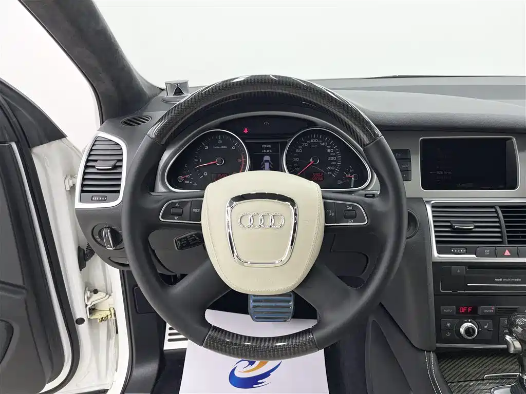 Audi Q7 2010 Model 6.0 V12 TDI Flagship фото 12