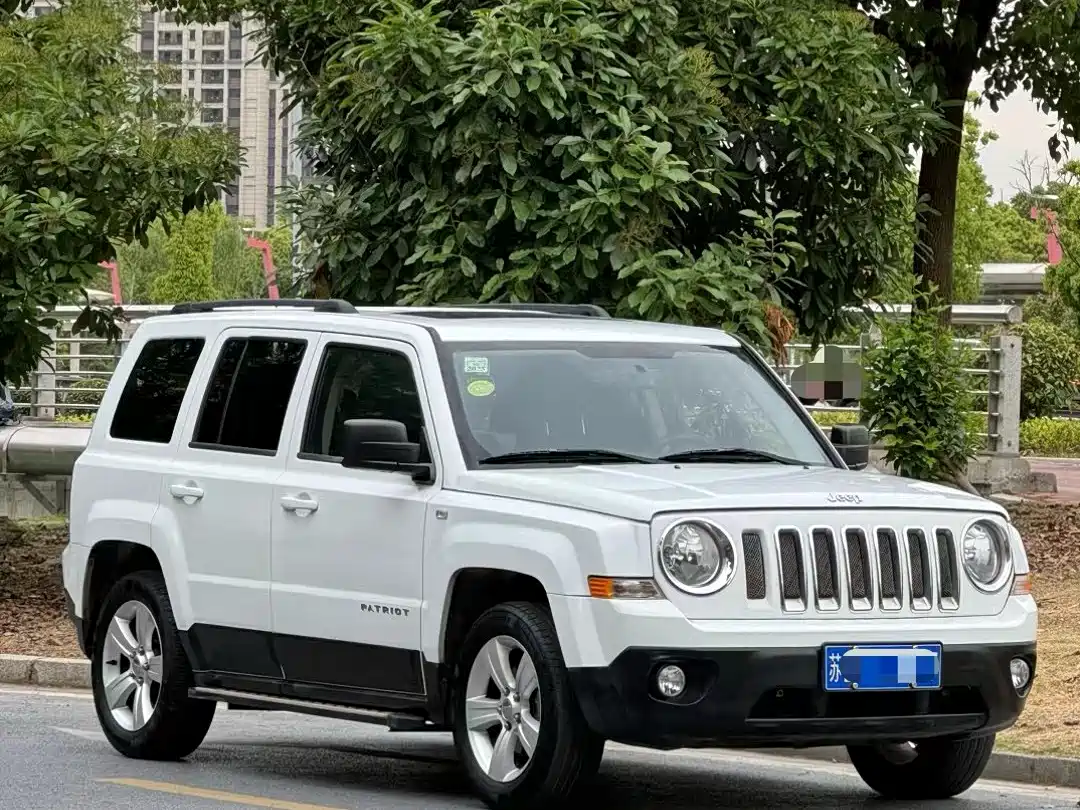 Jeep Patriot 2015 2014 2.0L Sport Enhanced Edition