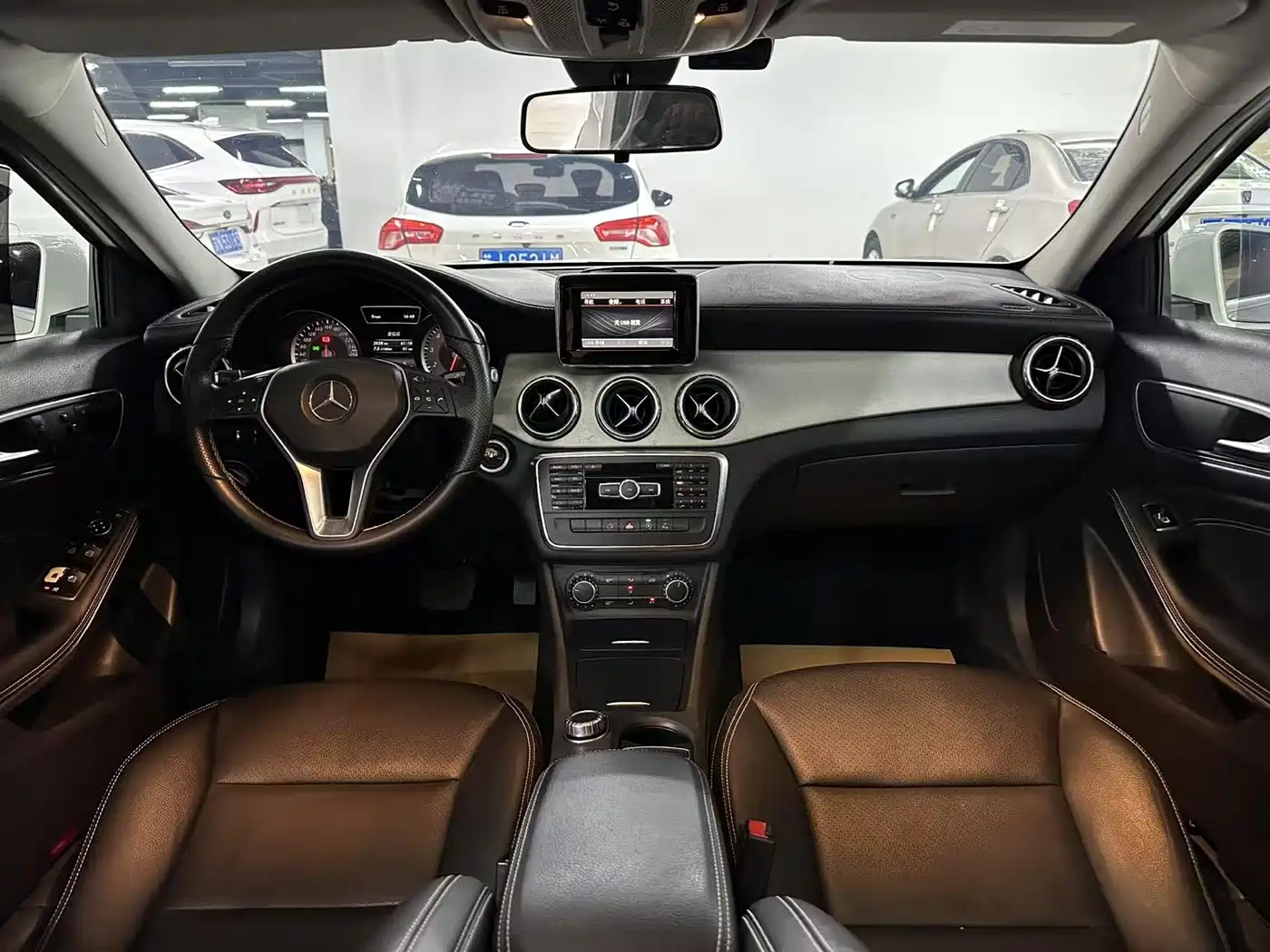 Mercedes-Benz GLA 2015 GLA 200 Fashion фото 4