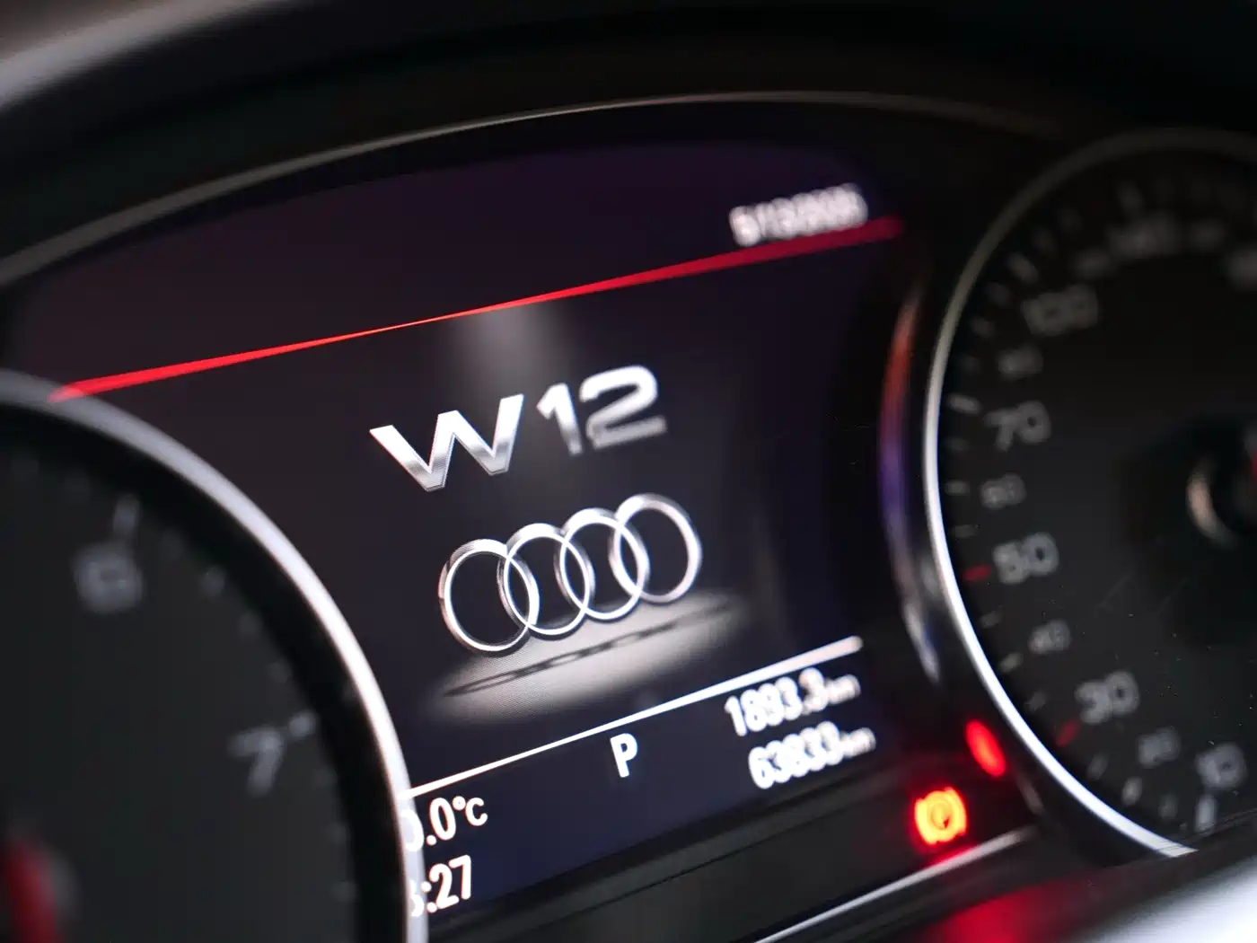 Audi A8 2013 A8L 6.3 FSI W12 quattro Flagship фото 12