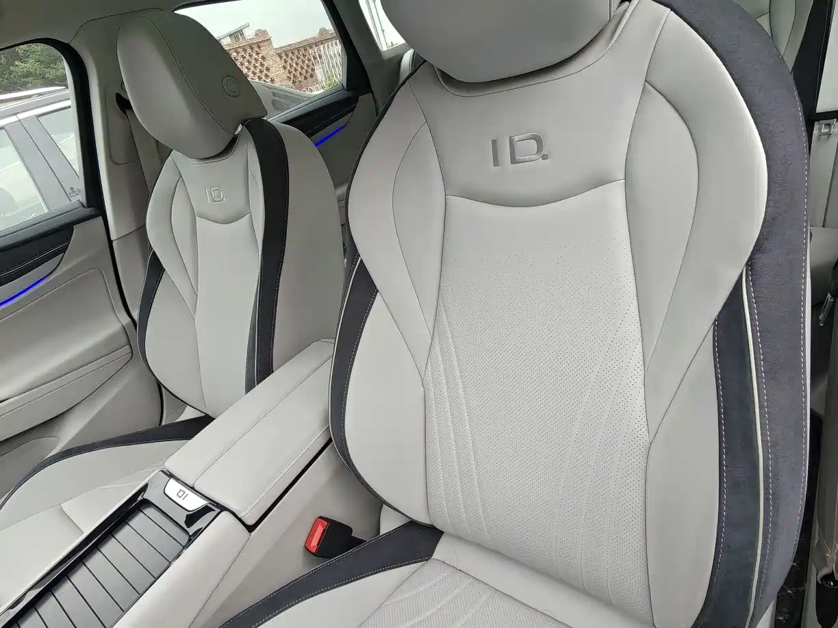 VOLKSWAGEN ID.7 VIZZION