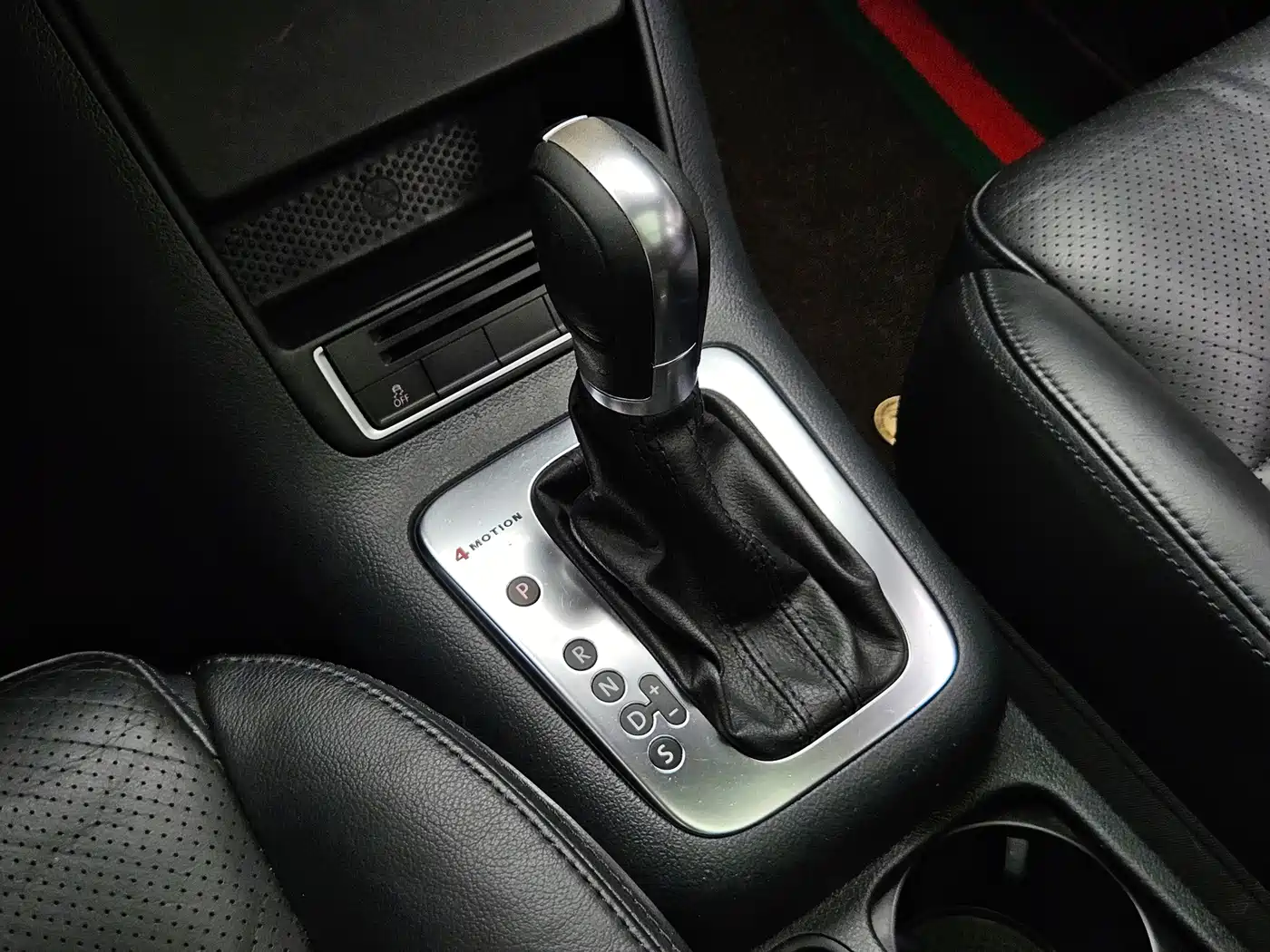 Volkswagen Tiguan 2013 2.0TSI Auto 4WD Luxury Edition фото 8