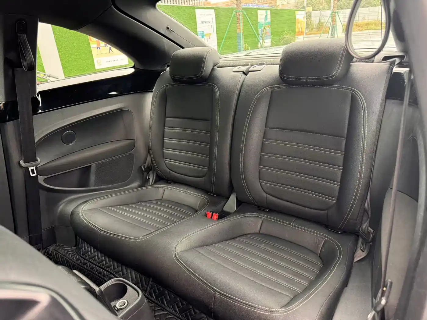 Volkswagen Beetle 2014 1.4TSI Fashion Edition фото 6