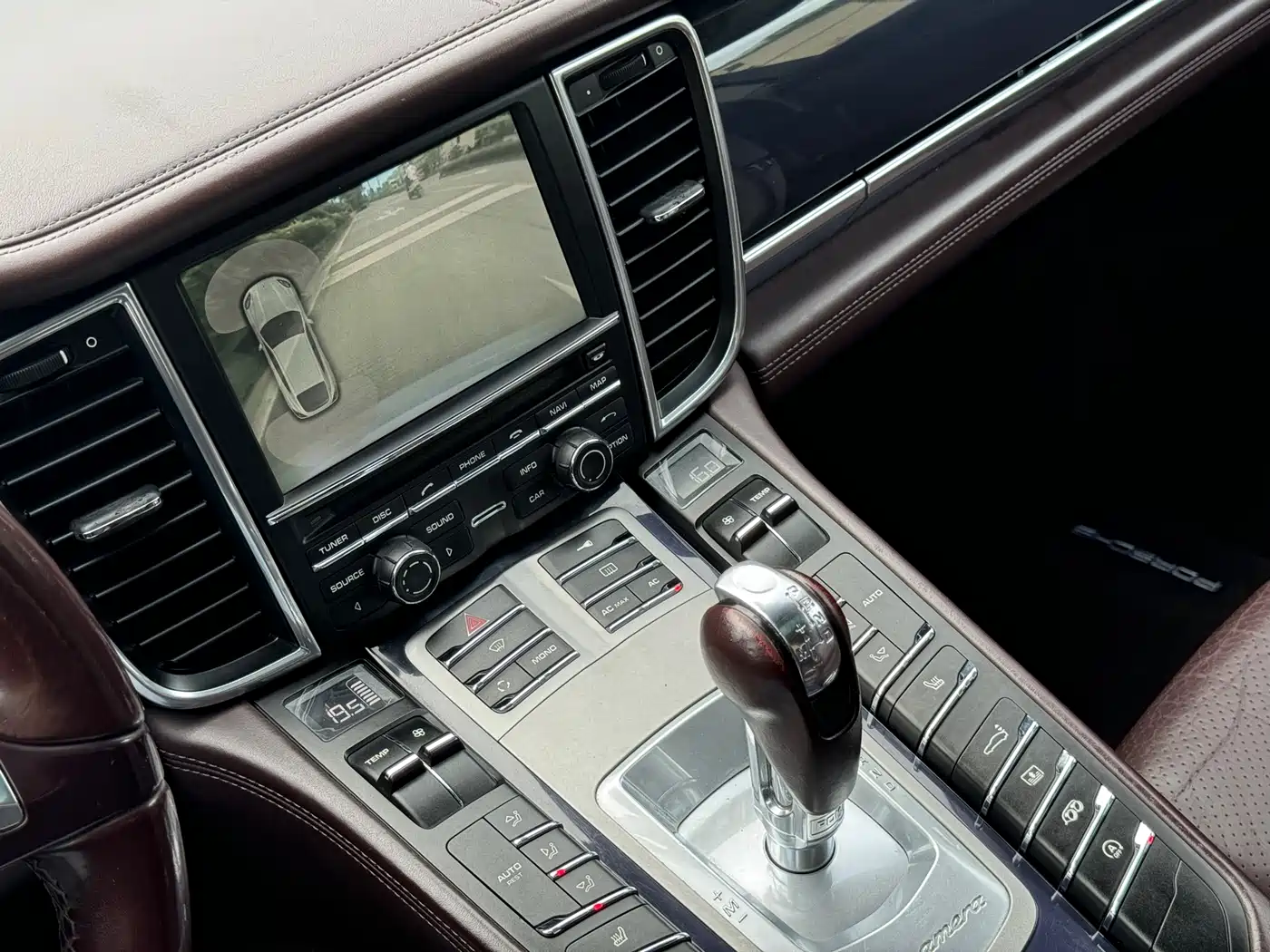 Porsche Panamera 2010 Panamera 3.6L фото 10