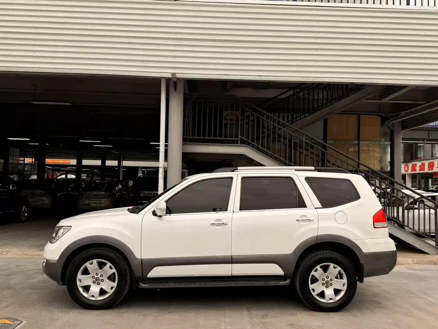 Kia Borego 2013 3.8L Luxury Edition China V фото 7