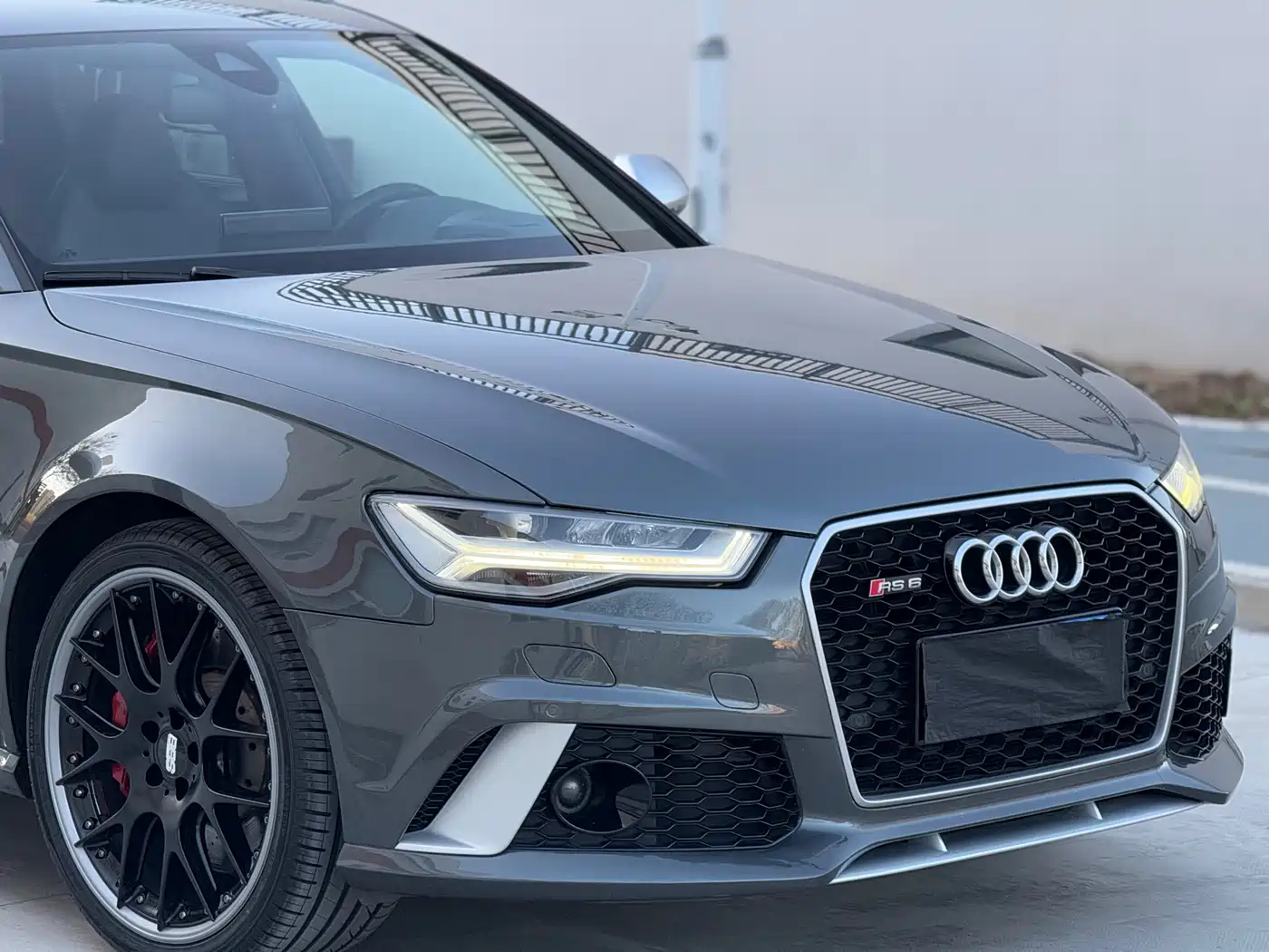 Audi RS 6 2016 RS 6 4.0T Avant фото 13