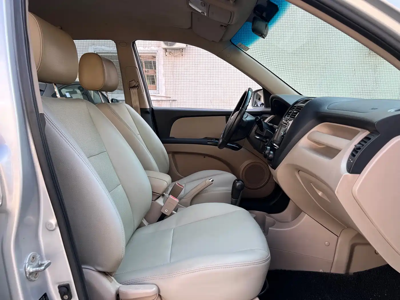 Kia Sportage 2013 2.0L Automatic 2WD GL фото 12