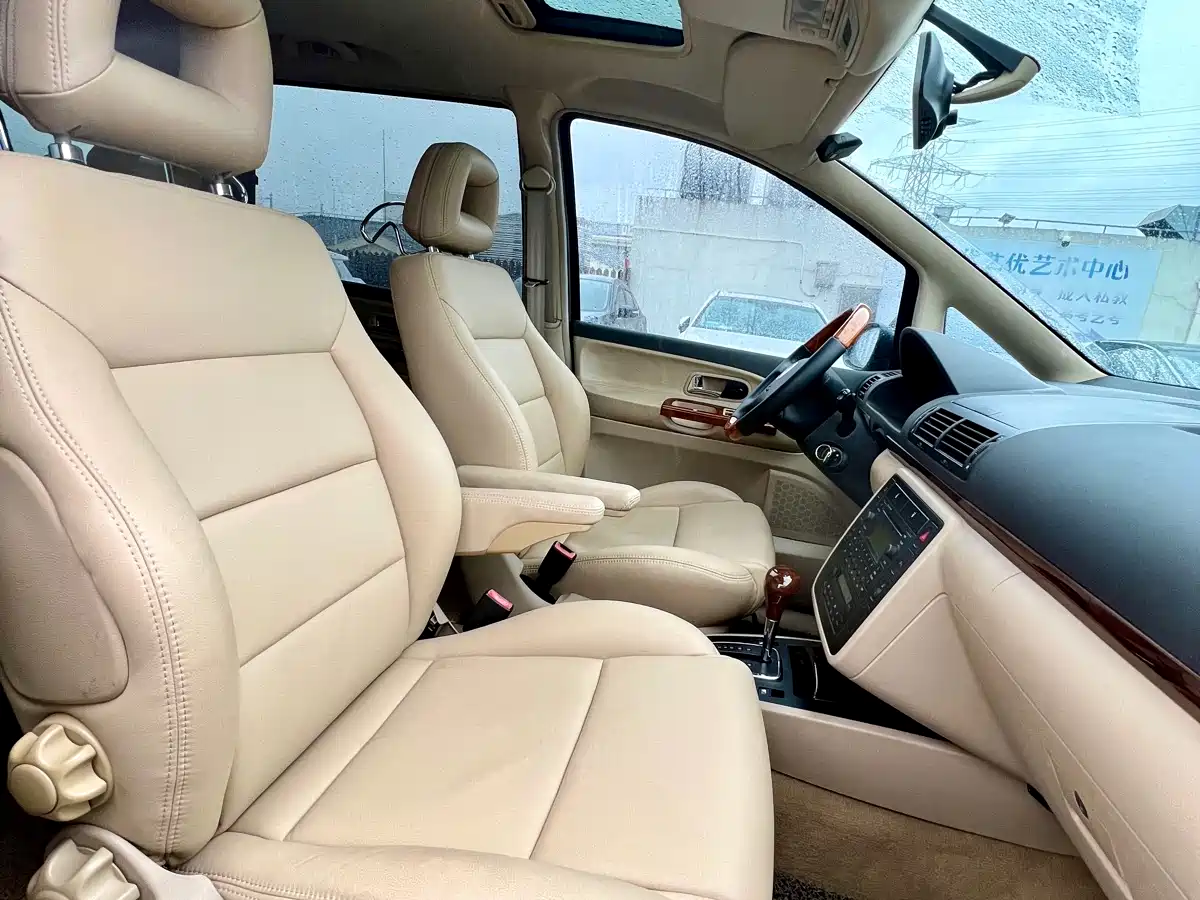 Volkswagen Sharan 2004 Model 1.8T Automatic фото 10