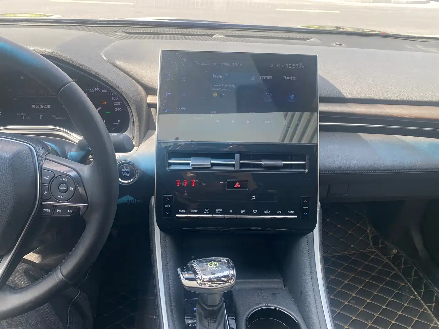 Toyota Avalon 2022 2.0L Luxury Edition фото 11
