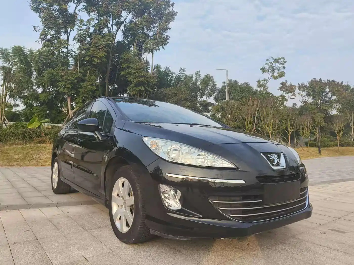 Peugeot 408 2012 2011 1.6L Automatic Comfort Edition