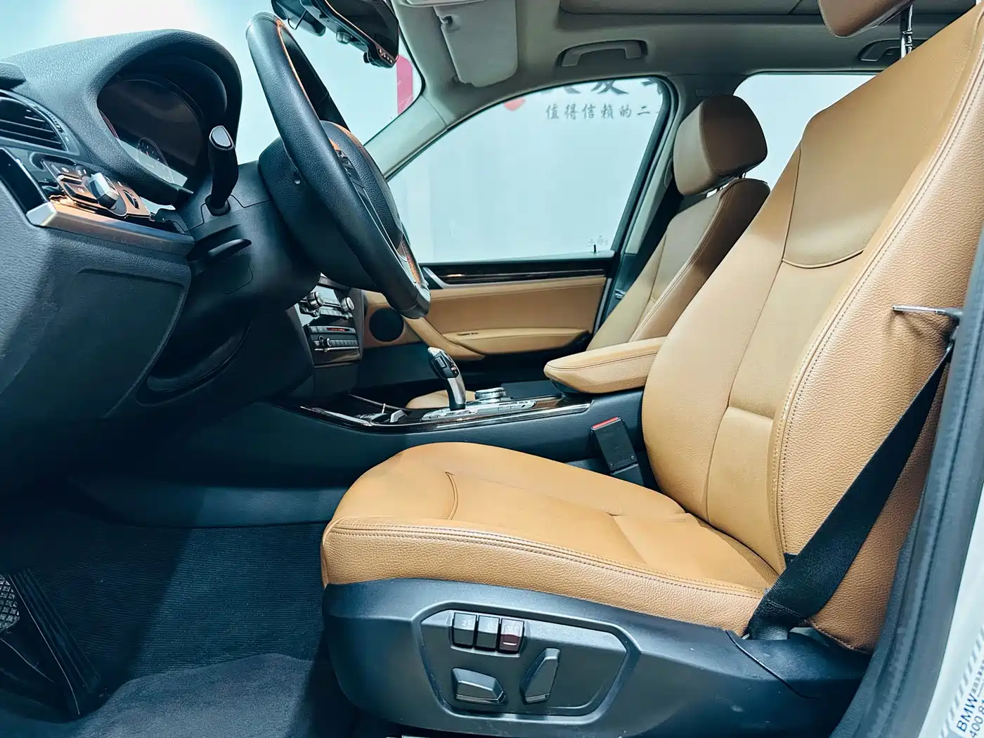 BMW X3 (Import) 2014 xDrive20i X Design Package фото 15