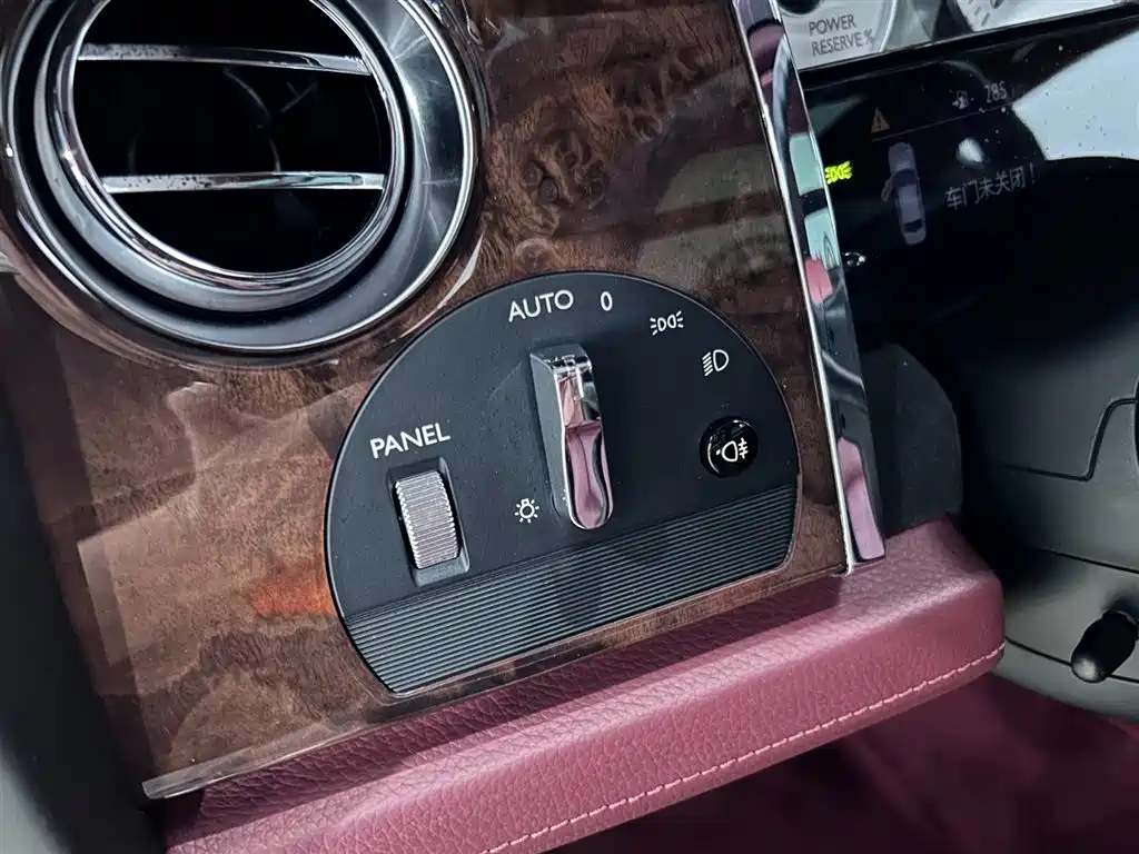Фото 8 - Rolls-Royce Ghost
