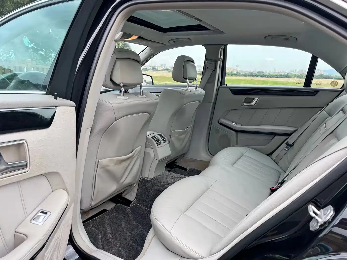 Mercedes-Benz E-Class (Import) 2010 E 200 CGI Elegance фото 8