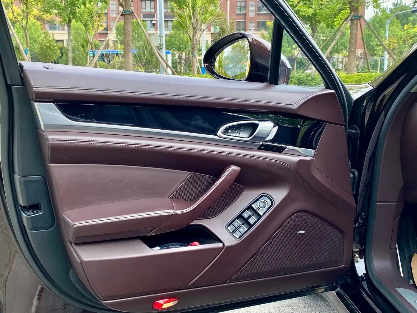 Porsche Panamera 2014 Panamera 4 3.0T фото 30