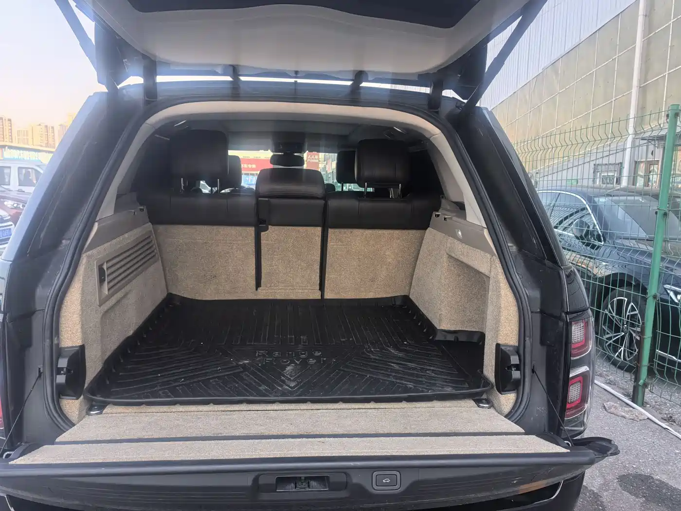 Land Rover Range Rover 2016 3.0 SC V6 Vogue LWB фото 3