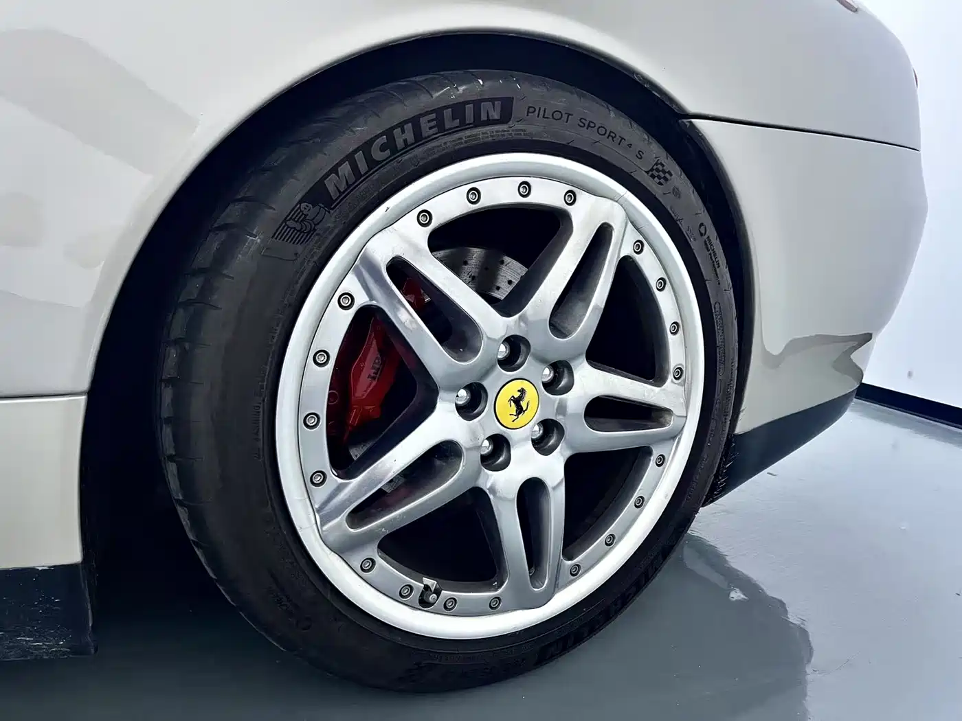 Ferrari 612 2005 Scaglietti 5.7 фото 6