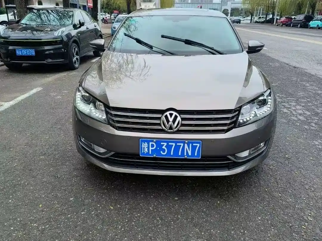 Volkswagen Passat 2015 1.8TSI DSG Prestige Edition фото 3