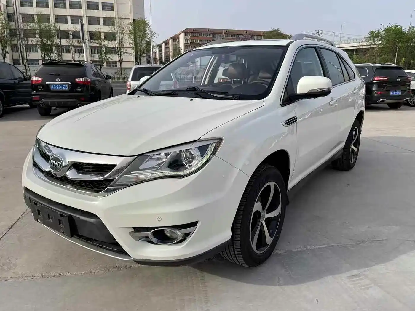 BYD S7 2016 2.0T Automatic Premium Model
