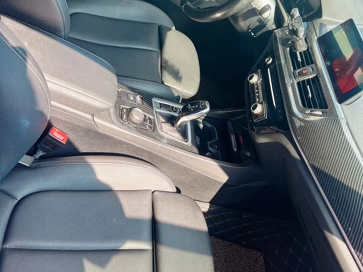 BMW 1 Series 2020 Model 120i M Sport Package фото 4