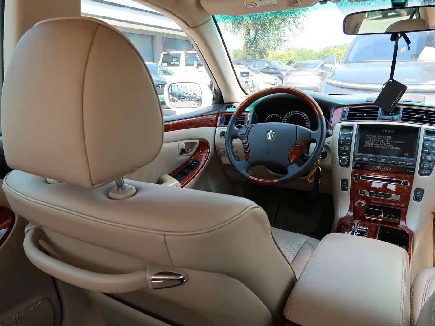 Toyota Crown 2007 2.5L Royal Navigation Edition фото 10