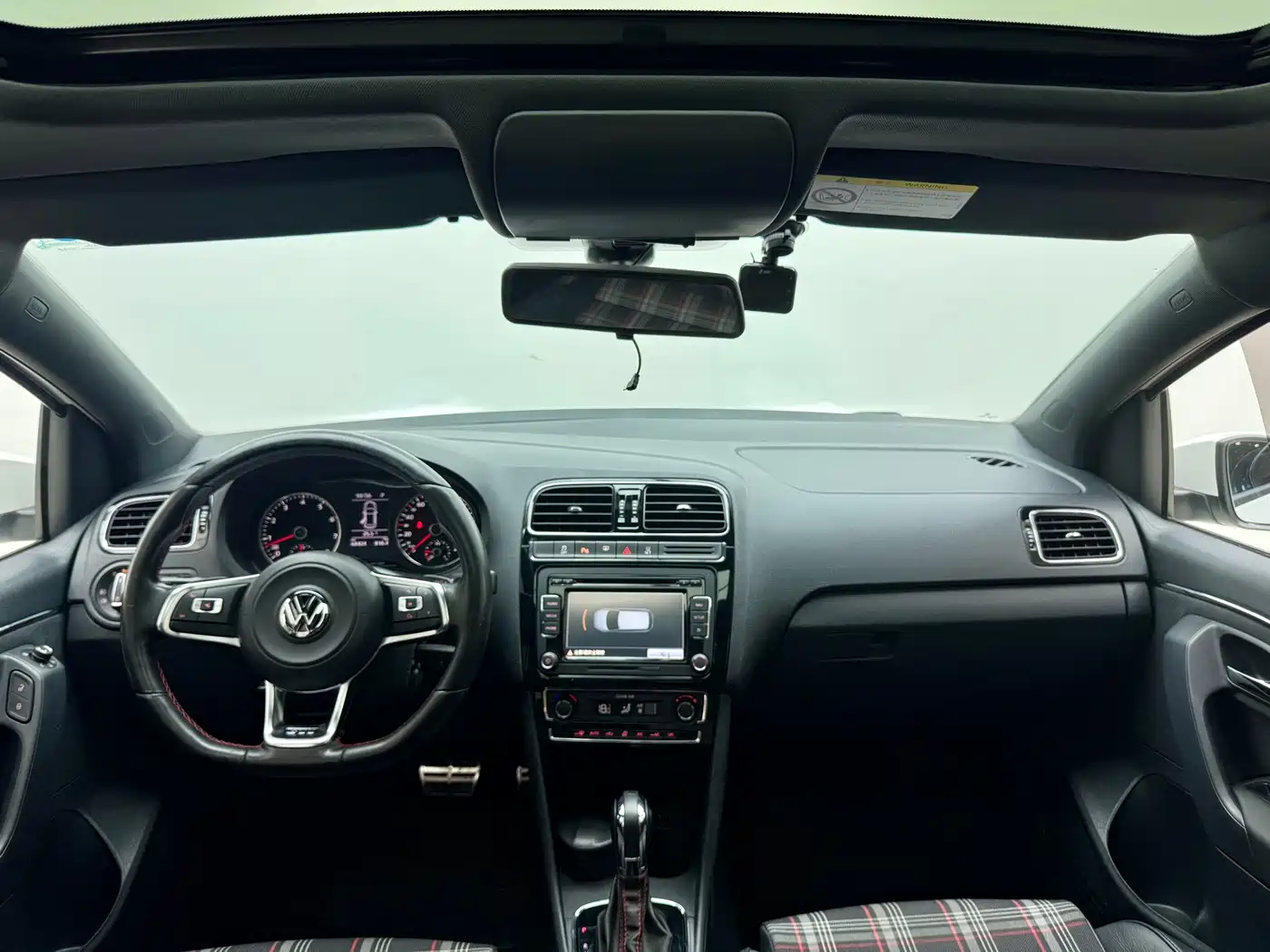 Volkswagen Polo 2016 1.4TSI GTI фото 5