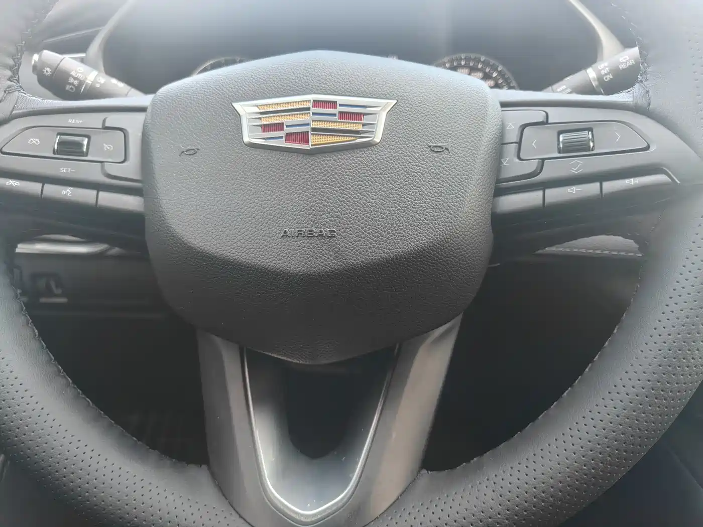 Cadillac XT4 2020 28T 2WD Technology фото 9