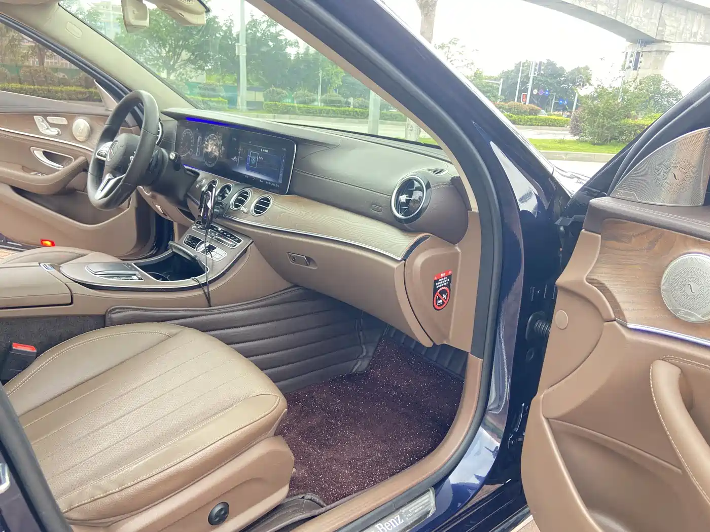 Mercedes-Benz E-Class 2019 E 300 L Luxury фото 8