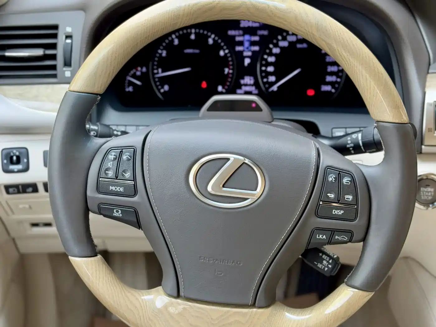 Lexus LS 2016 460L AWD Premium фото 19