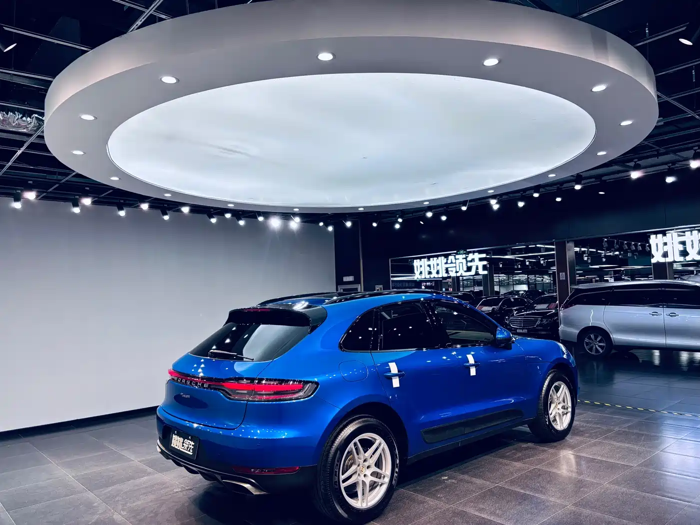 Porsche Macan 2018 Macan 2.0T фото 3