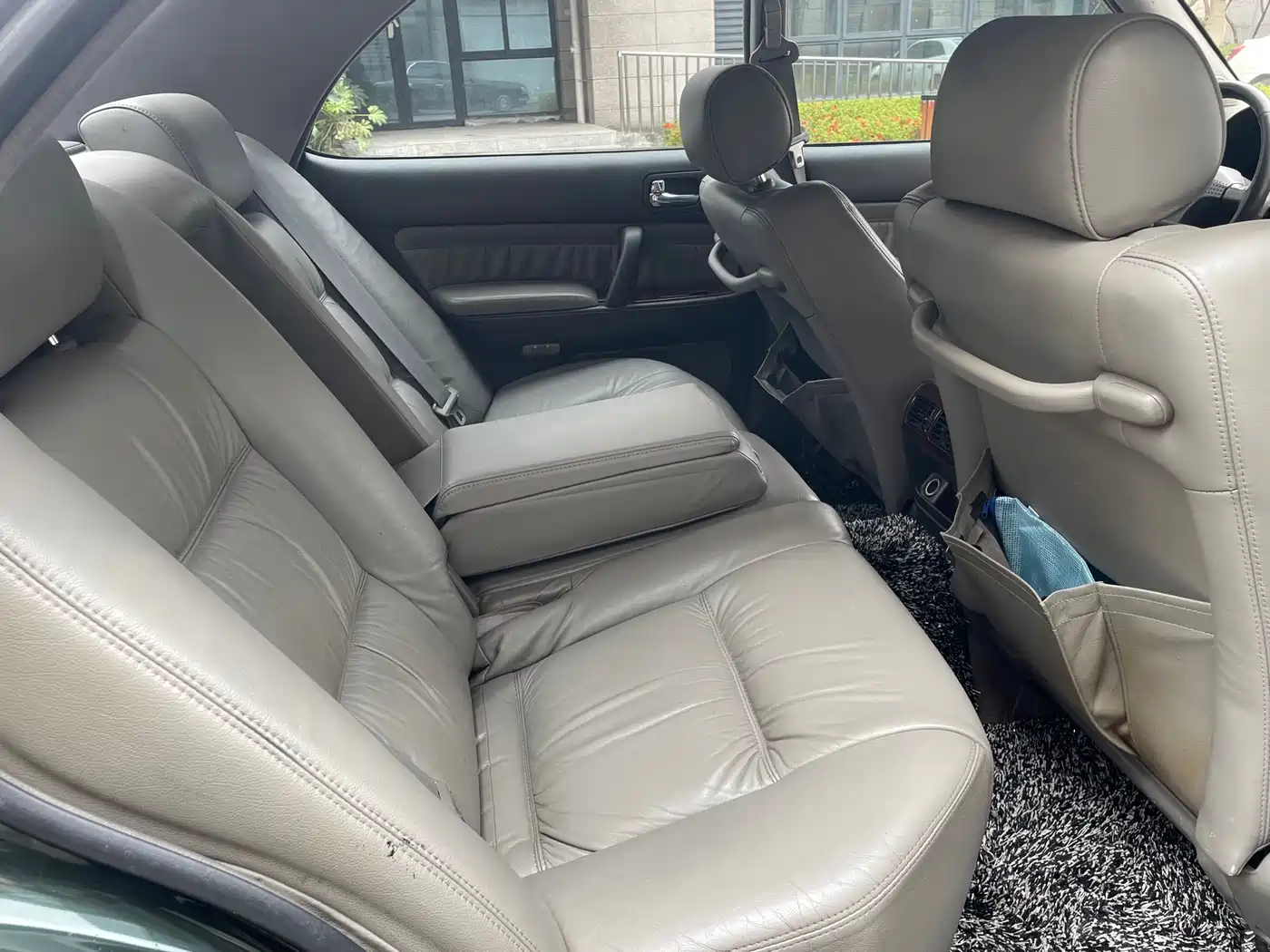 Nissan фото 9