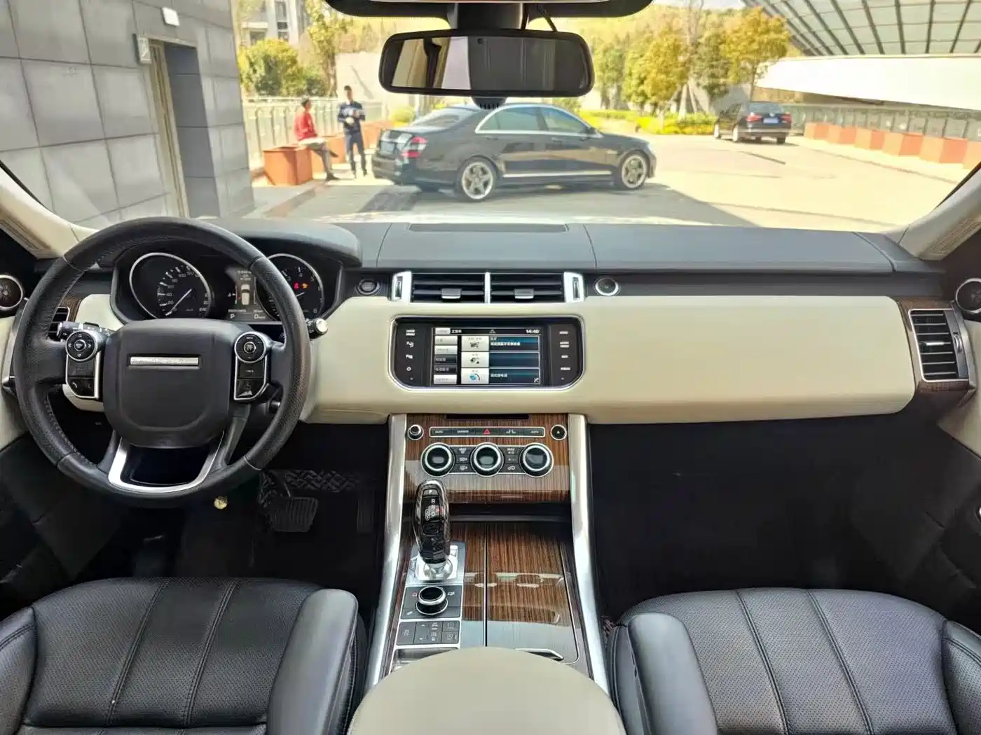 Land Rover Range Rover Sport 2014 3.0 SC V6 HSE фото 7