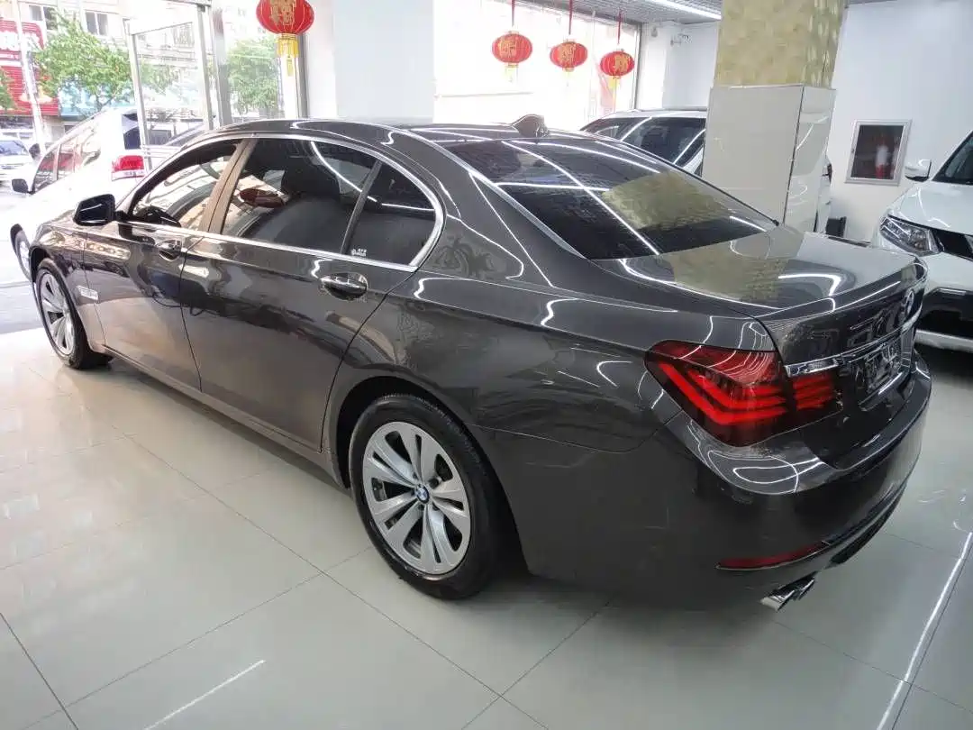 BMW 7 Series 2013 Model 730Li Leading фото 4