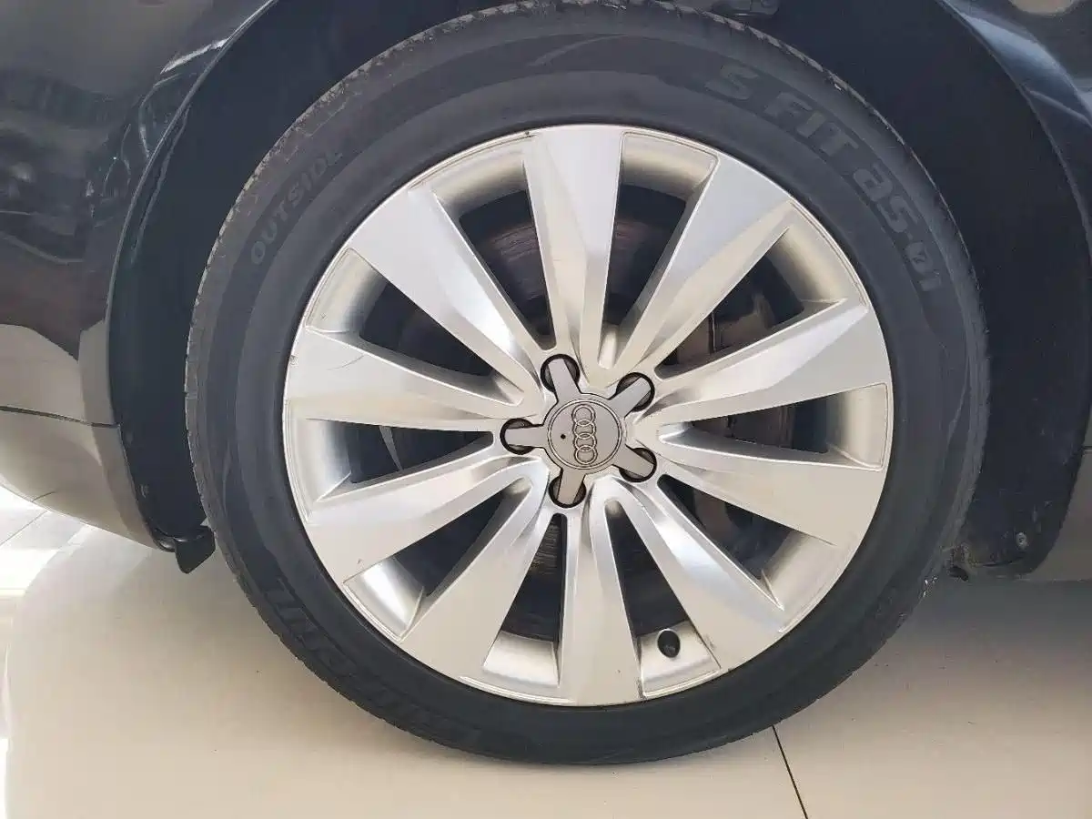 Audi A8 2005 A8L 4.2L фото 11