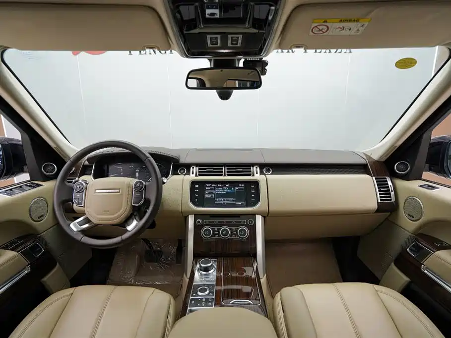 Land Rover Range Rover 2015 3.0 TDV6 Vogue фото 12