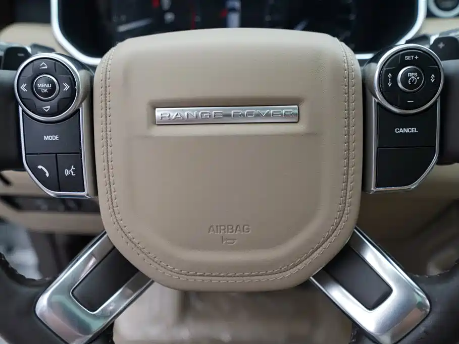Land Rover Range Rover 2015 3.0 TDV6 Vogue фото 8