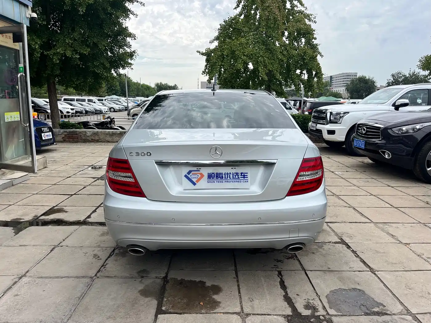 Mercedes-Benz C-Class 2011 C 300 Fashion фото 5