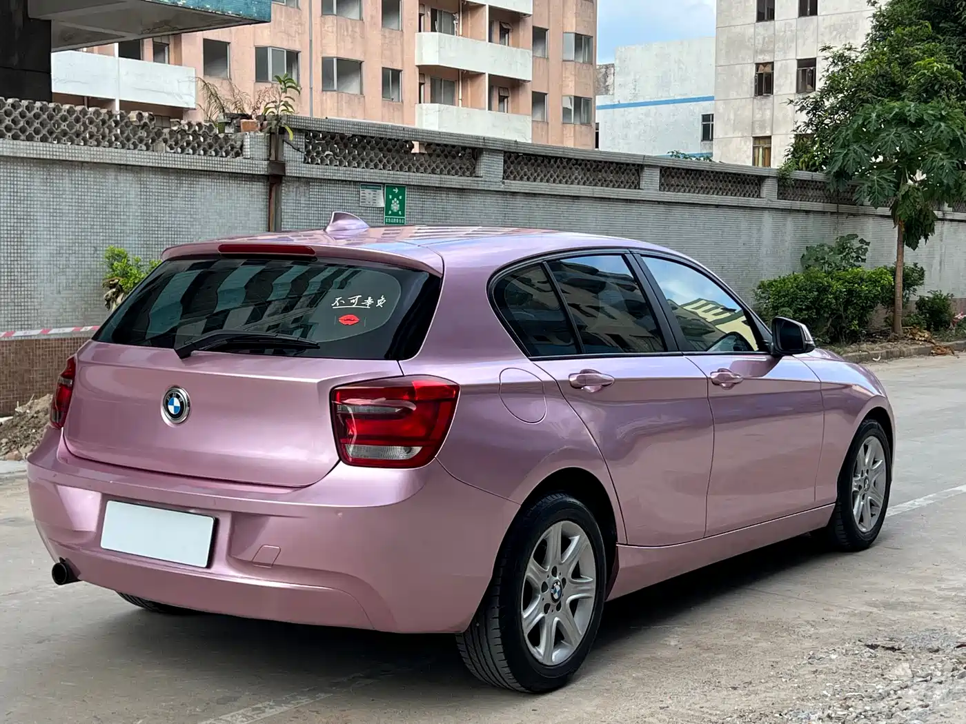BMW 1 Series (Import) 2012 116i Leading фото 8