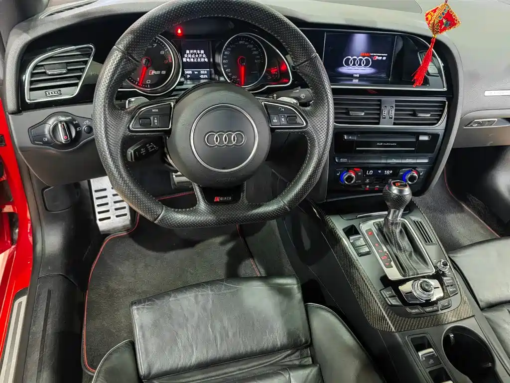 Audi RS 5 2013 RS 5 Cabriolet фото 7