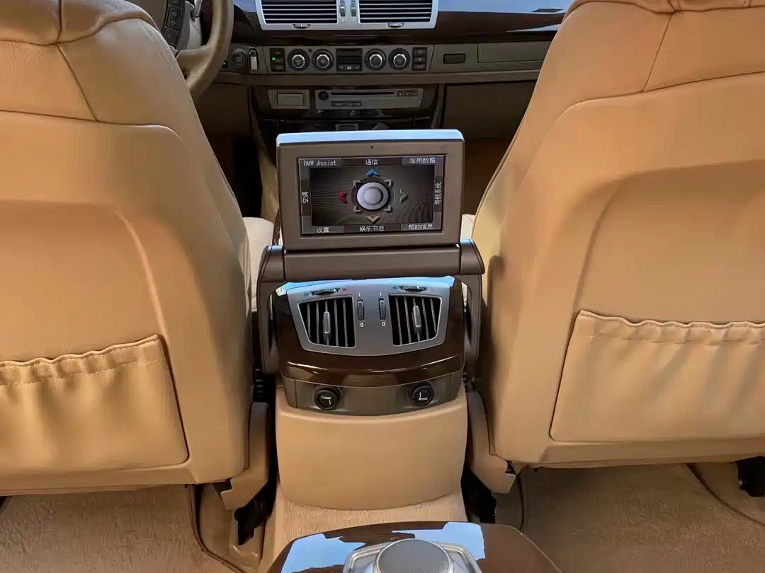 BMW 7 Series 2008 Model 730Li Classic Edition фото 29