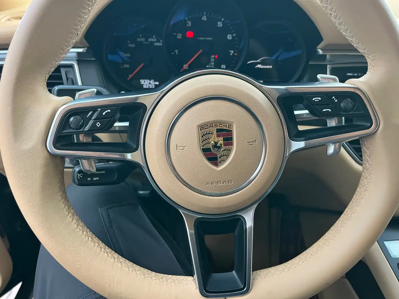 Porsche Macan 2016 Macan 2.0T фото 8