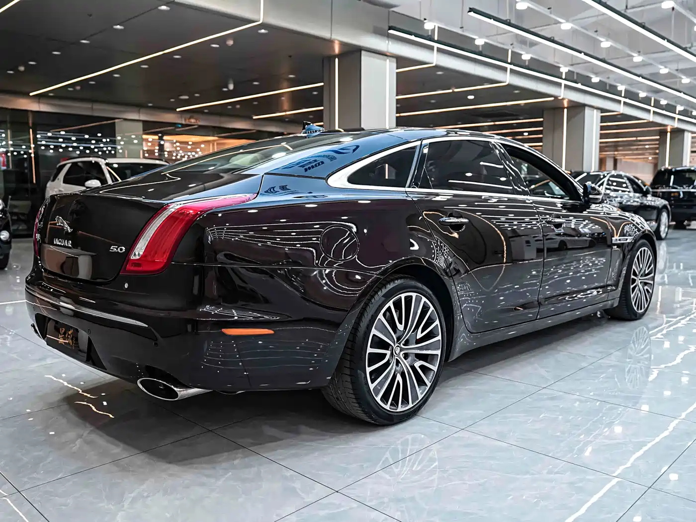 Jaguar XJ 2013 XJL 5.0 SC Ultimate Genesis Edition 5-seater фото 6