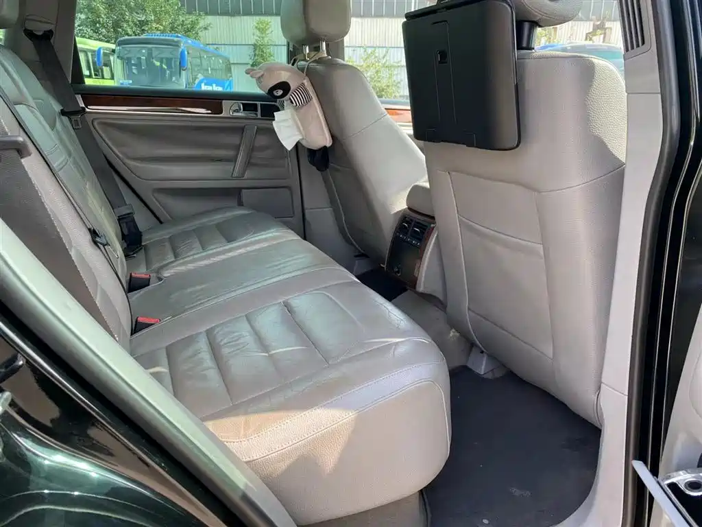 Volkswagen Touareg 2007 3.6L Luxury фото 11