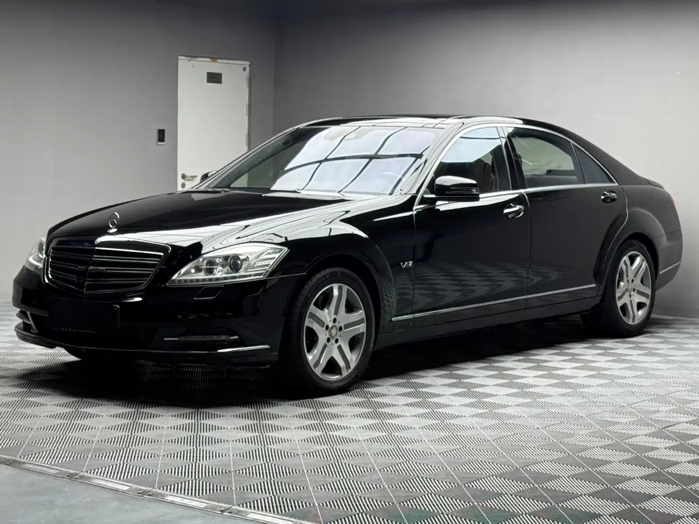 Mercedes-Benz S-Class 2010 S 600 L фото 7