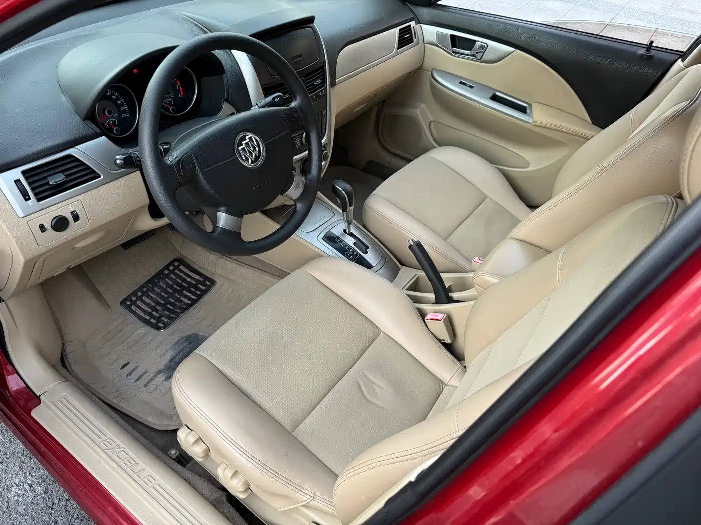 Buick Excelle 2013 1.5L Automatic Classic фото 8