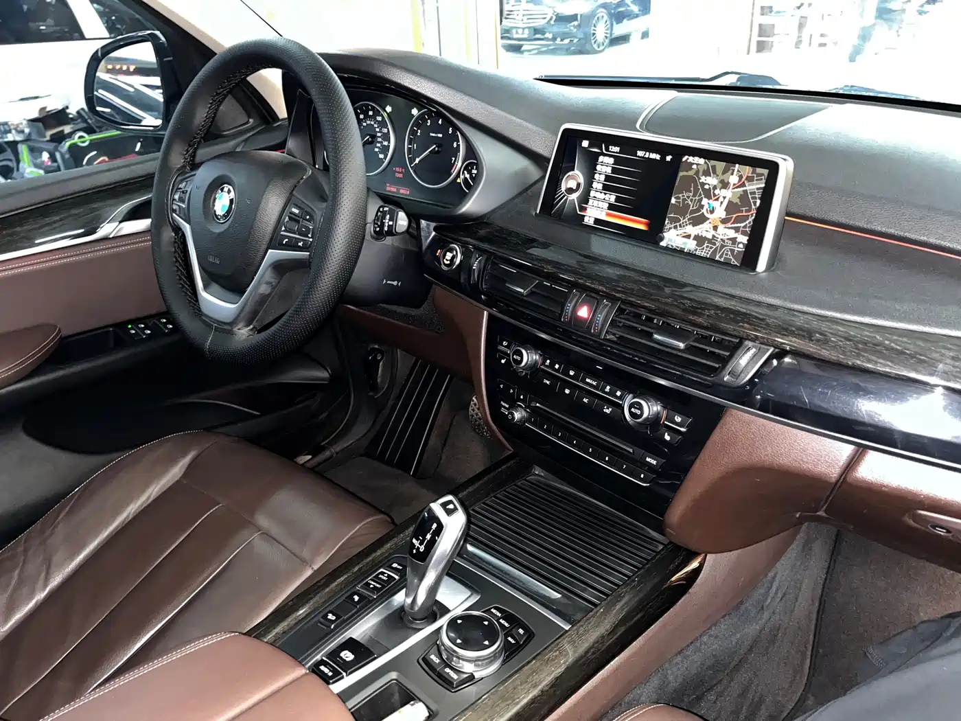 BMW X5 (Import) 2014 xDrive35i Leading фото 15