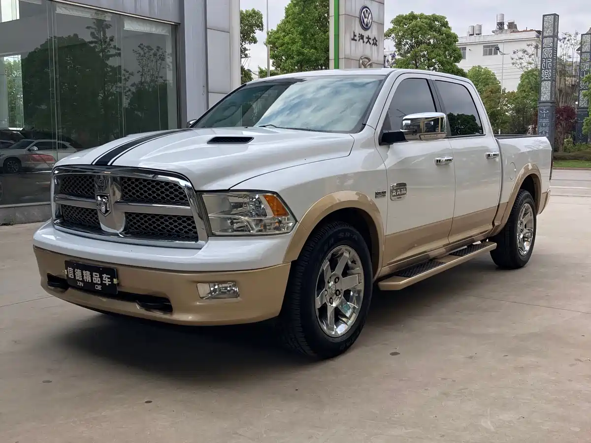 RAM Trucks 2013
